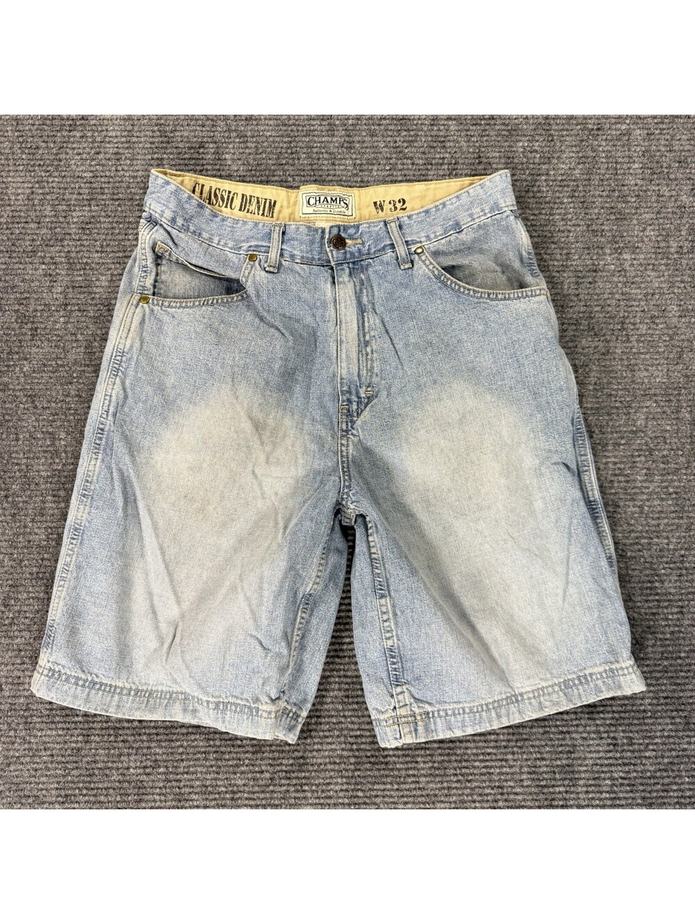 VTG CHAMPS Men's Sandblast Light Denim Short 32” Waist Knee Length